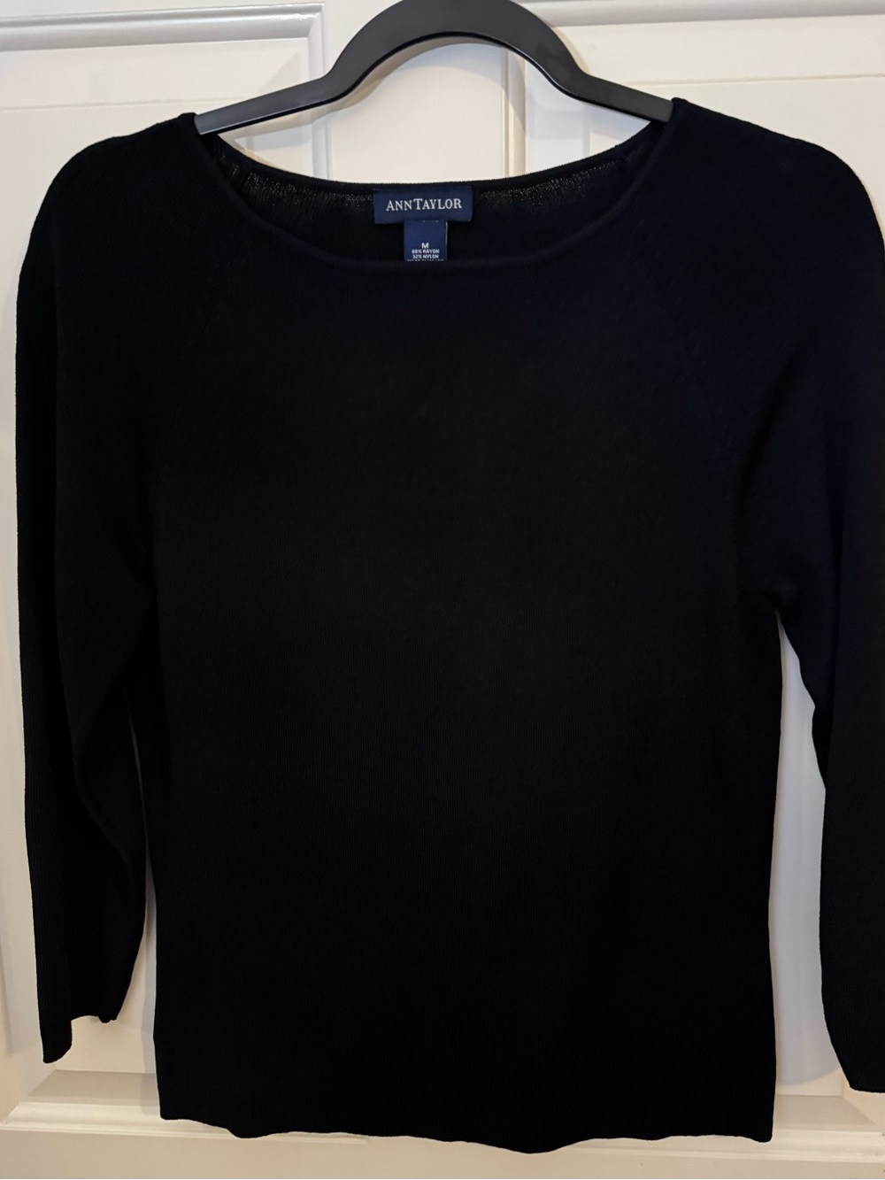 Ann Taylor Lightweight Sweater 3/4 length Sleeve in Black Size - Medium